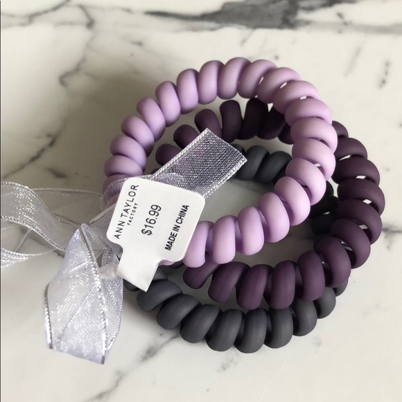 Ann Taylor Factory Accessories - FREE ❗️WITH BUNDLE HAIR TIES